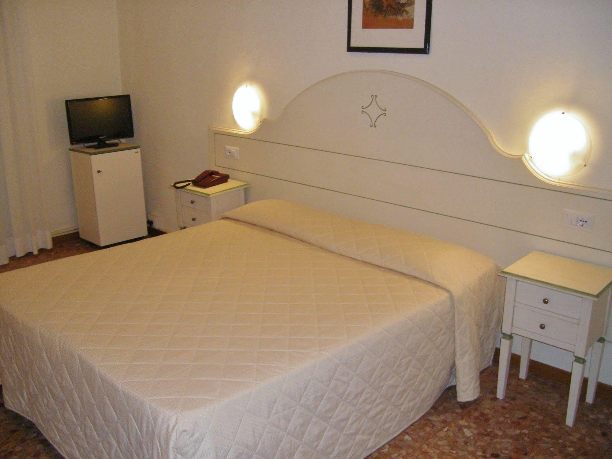 Hotel Crocini Florence Ngoại thất bức ảnh